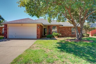 Building Photo - 6113 6th St