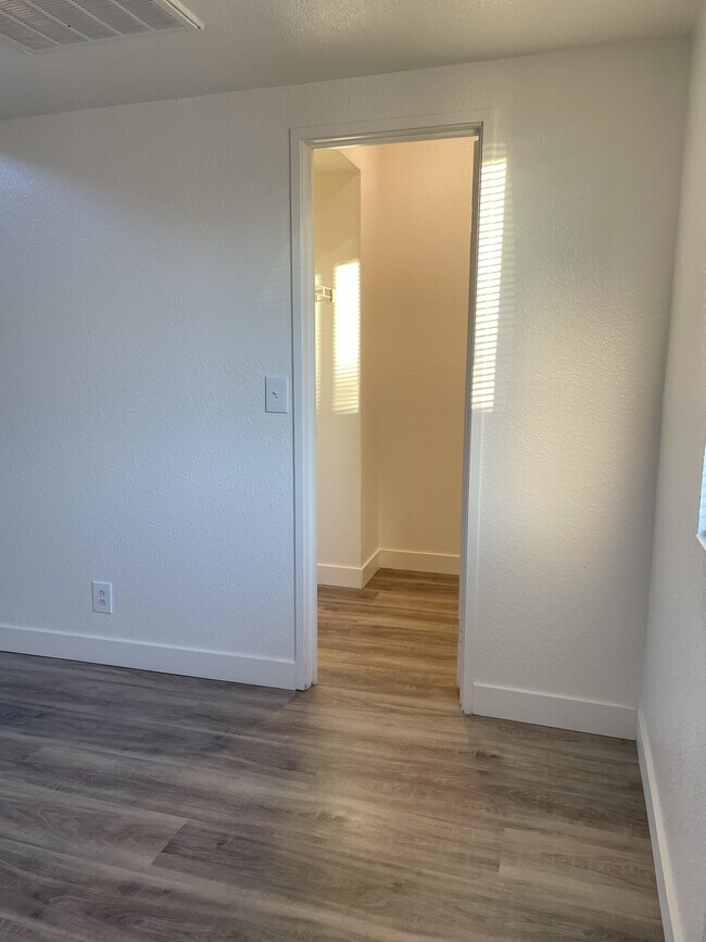 Foto del edificio - 2157 Carroll St