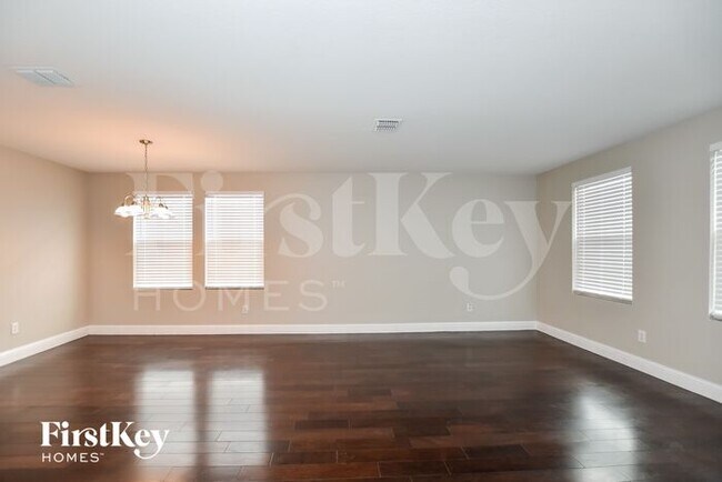 Foto del edificio - 501 Coolidge Ln