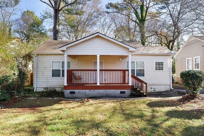 Charming 3-Bedroom, 2 Bath Decatur Home Near Downtown Atlanta! - Charming 3-Bedroom, 2 Bath Decatur Home Near Downtown Atlanta!