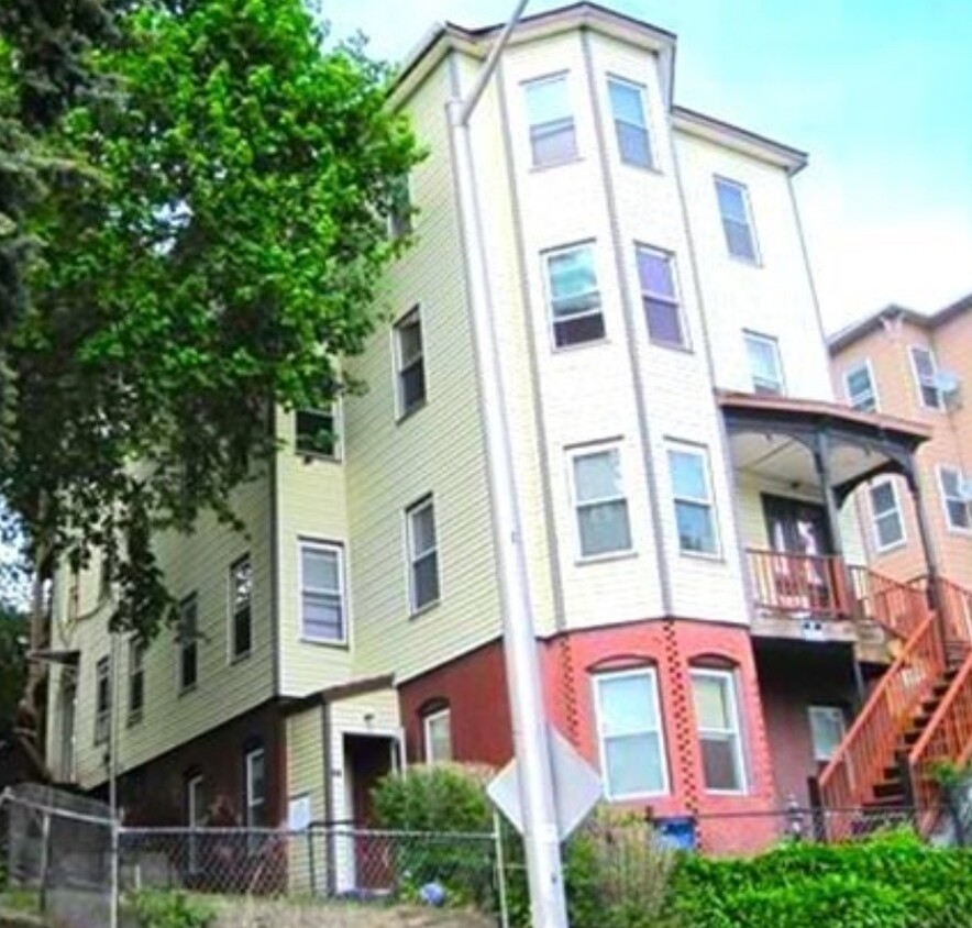 Primary Photo - 23 Shelby St
