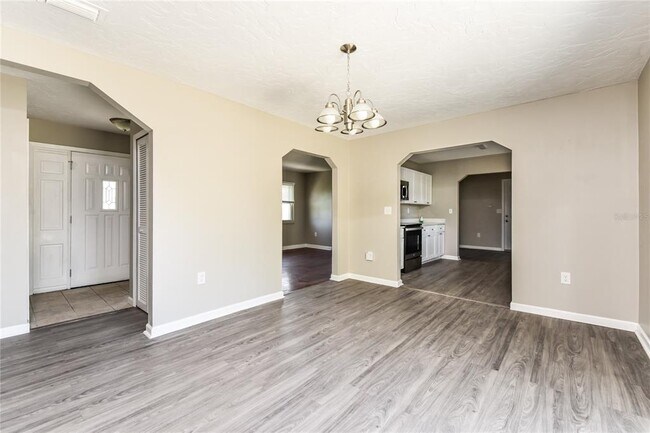 Foto del edificio - 507 67th Ave Dr W