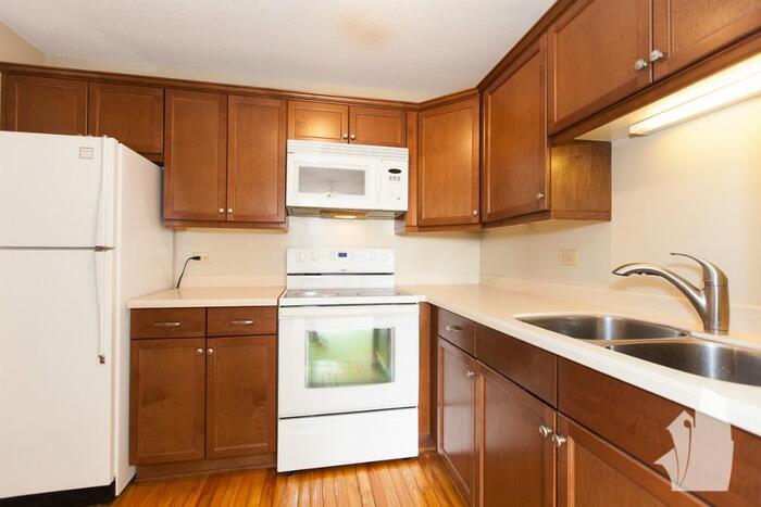 Primary Photo - Great one bedroom condo, recently updated ...