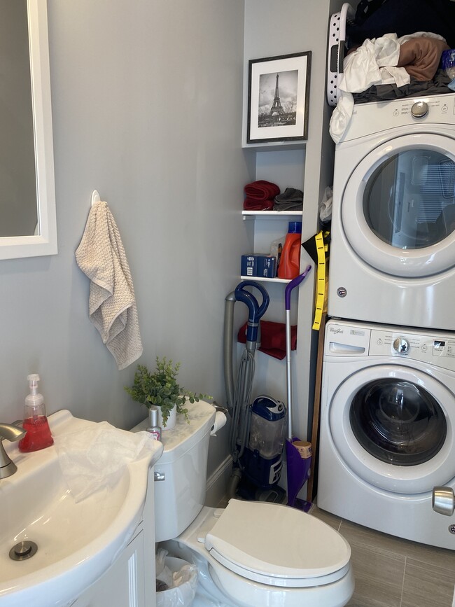 Foto del edificio - 783 Parker St