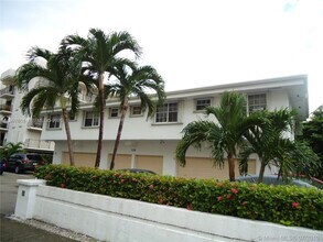 Building Photo - 130 Golden Isles Dr