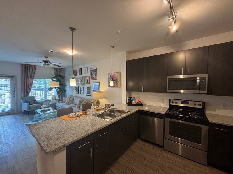 Foto principal - 1271 Sadler Drive