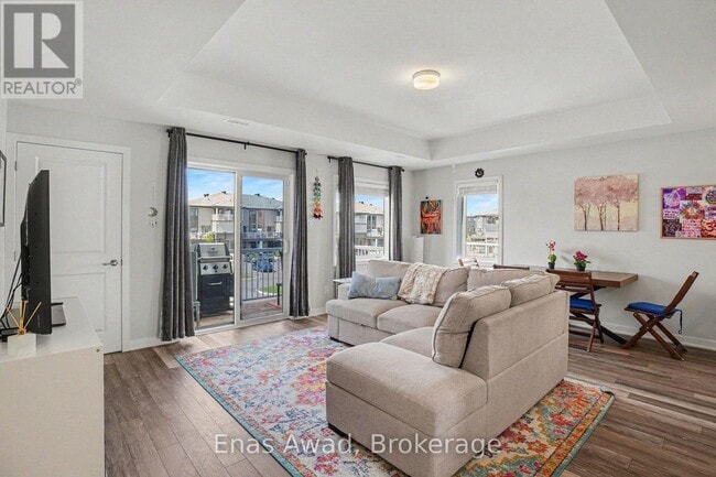 Building Photo - 802 Lillian Freiman Private