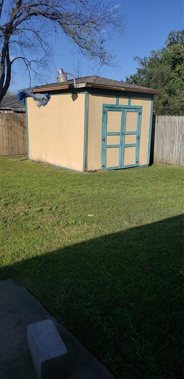 Foto del edificio - 3534 Churchill Gardens Ln