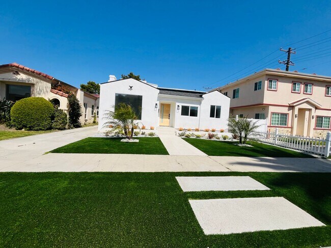 Building Photo - 482 S Hamel Rd