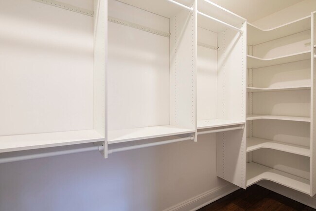Interior Photo - Linden Apartments