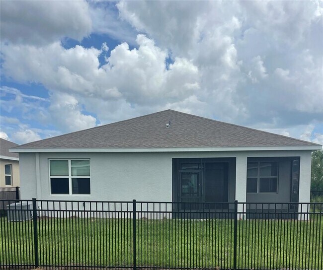 Foto del edificio - 5189 NW 43rd Ln Rd