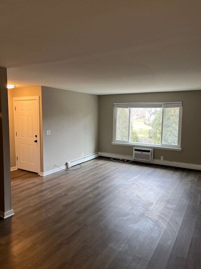 Building Photo - 1200 Light Road