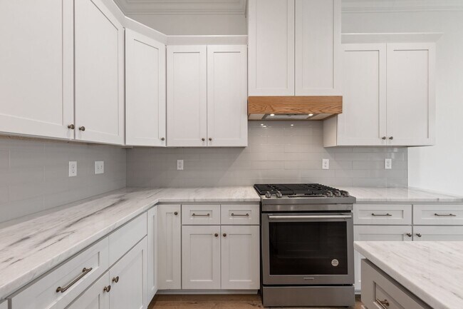 Building Photo - 115 Gaunt Ln