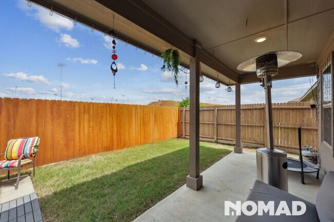Foto del edificio - Spacious 4BR House in Crowley