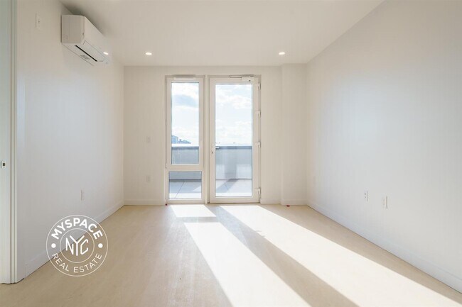 Foto del edificio - 1499 Bedford Ave