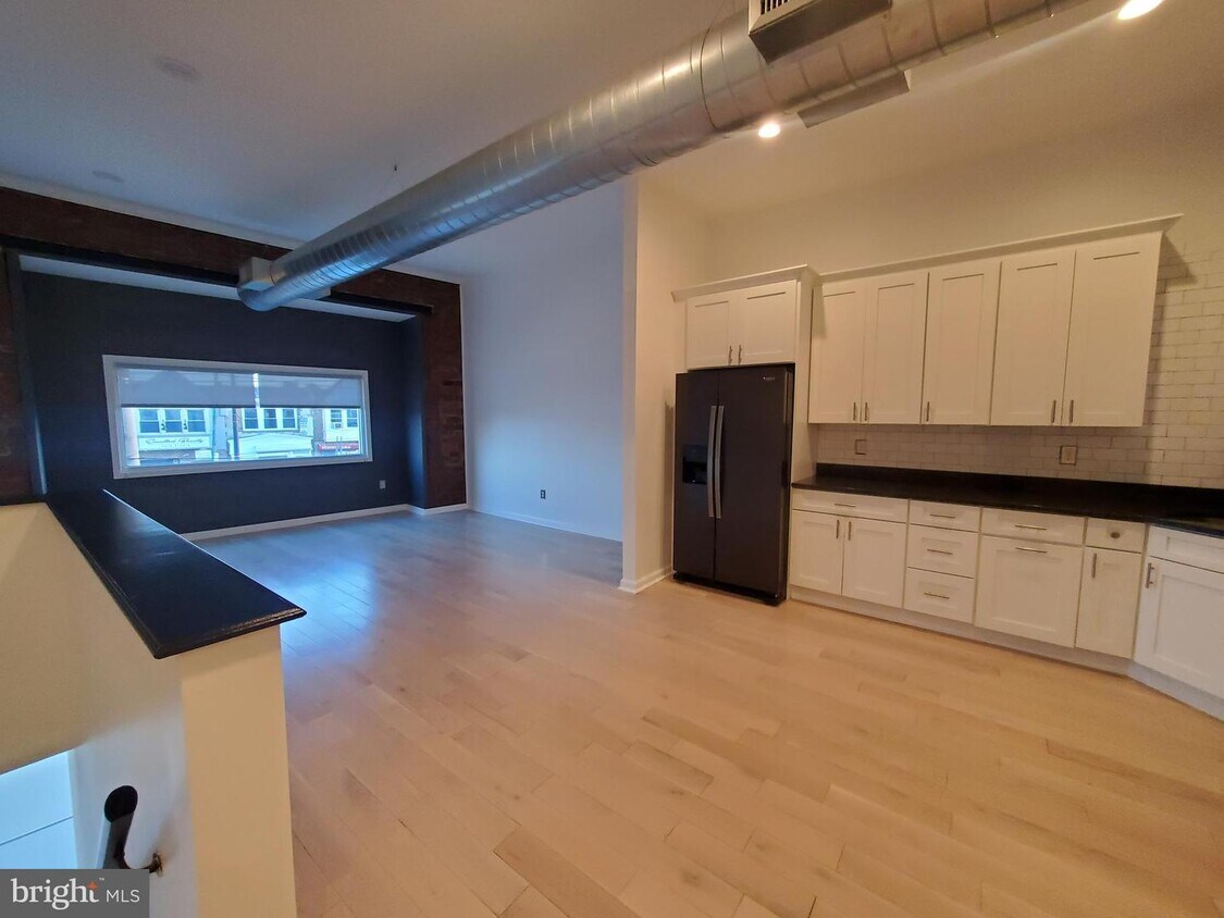 Foto principal - 7242 Frankford Ave