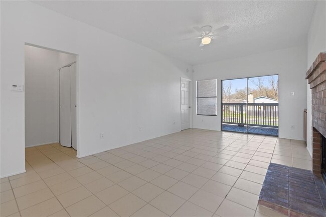 Building Photo - 2507 W Slaughter Ln