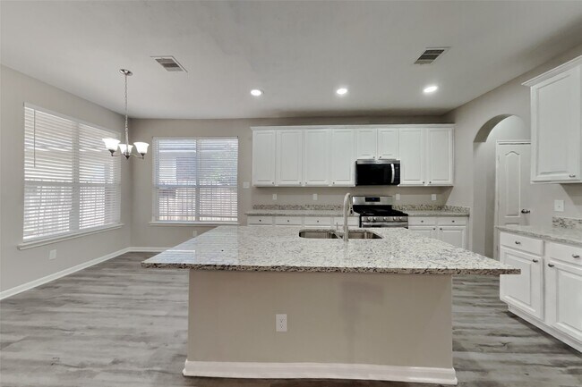 Building Photo - 17262 Lafayette Hollow Ln