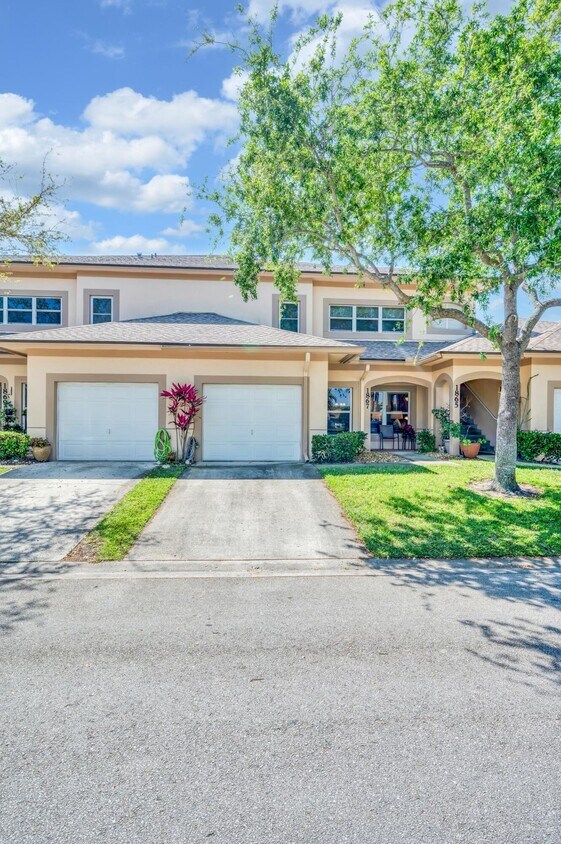 Foto principal - 1867 Sandhill Crane Dr