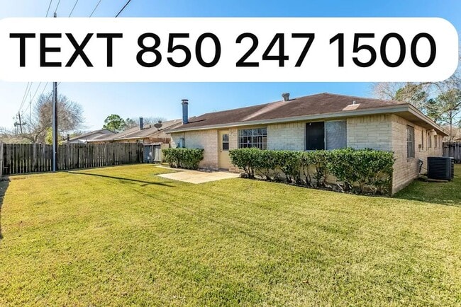 Building Photo - 1712 Greendale Dr