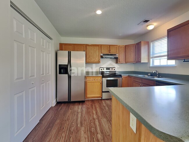 Foto del edificio - 208 Juniper Leaf Way