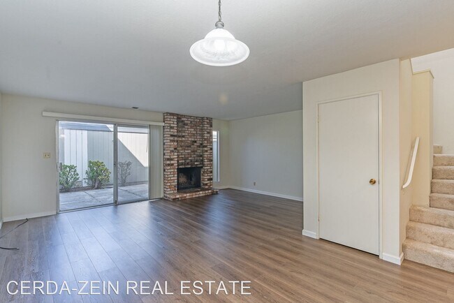 Building Photo - 3 br, 1.5 bath House - 3450 Dutchcap Lane