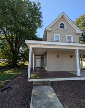 Building Photo - 202 Market St