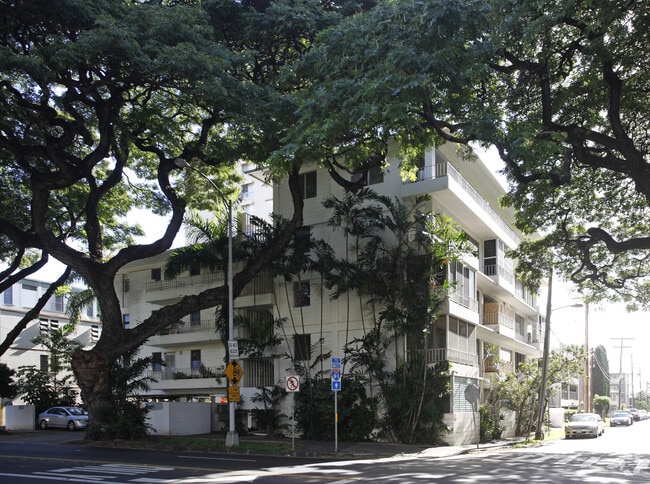 Building Photo - 1425 Punahou St