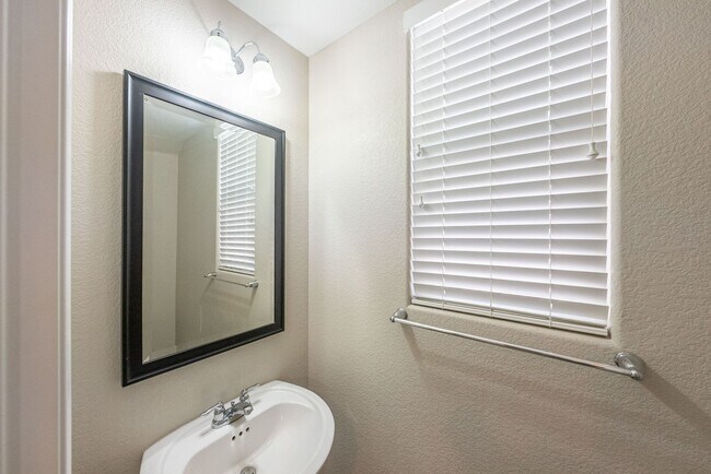 Foto del edificio - 3697 Westeros Landing Ave