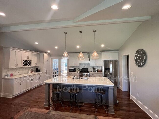 Foto del edificio - 151 Upshaw Dr