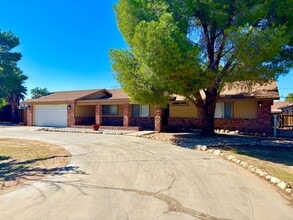 Building Photo - 9472 Wasco Ave