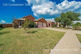 Building Photo - 310 Chinaberry Trail