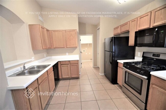Building Photo - 16235 W Tonto St