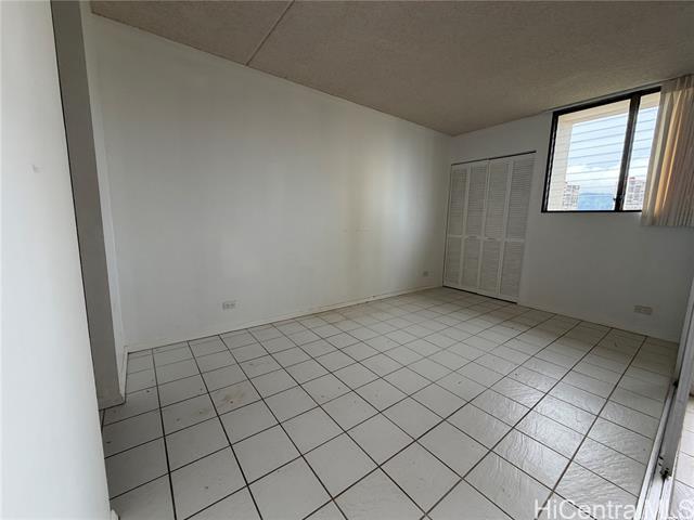 Building Photo - 2240 Kuhio Ave.
