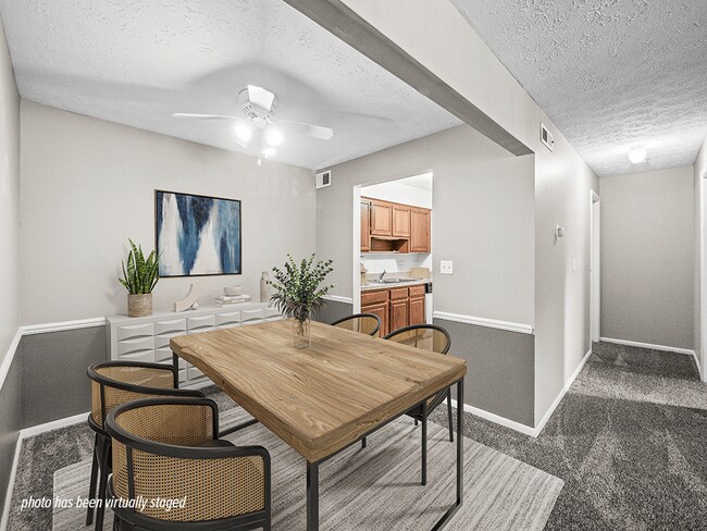 ¡Bienvenido a Cedarwood Village! - Cedarwood Village Apartments