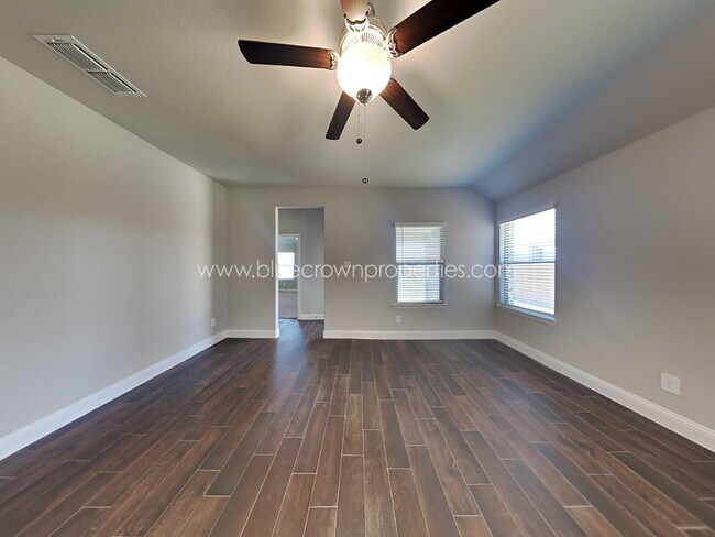 Foto del edificio - 1132 Red Hawk Ln