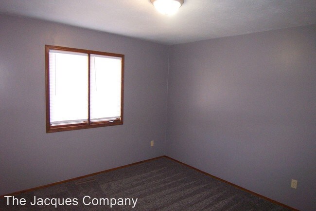 Foto del edificio - 1405 S St Marys Ave