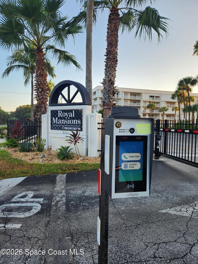 Foto del edificio - 8600 Ridgewood Ave