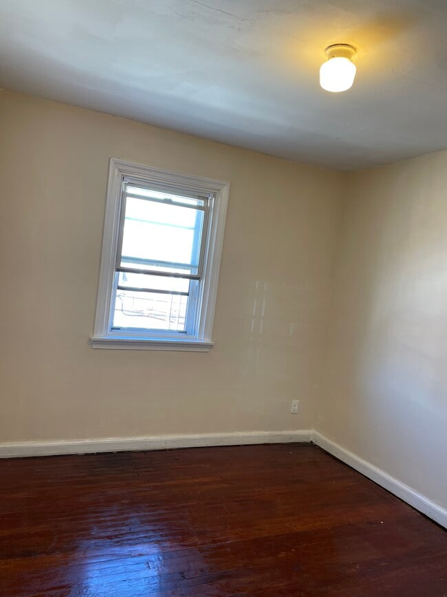 Building Photo - 7269 Glenthorne Rd