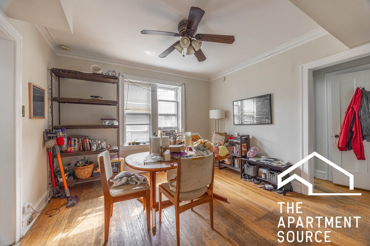 Photo - 3709 N Hoyne Ave