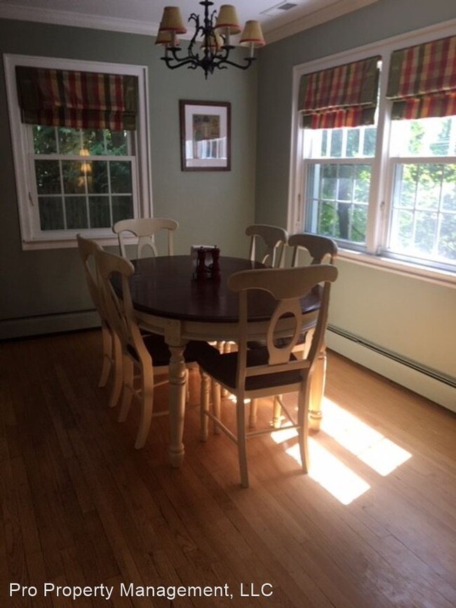 Foto del edificio - 3 br, 2 bath House - 484 LIMESTONE ROAD