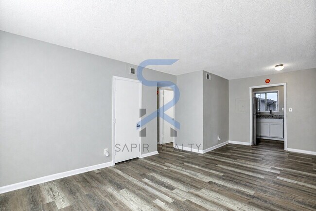 Foto del edificio - 2045 Alison Ct SW