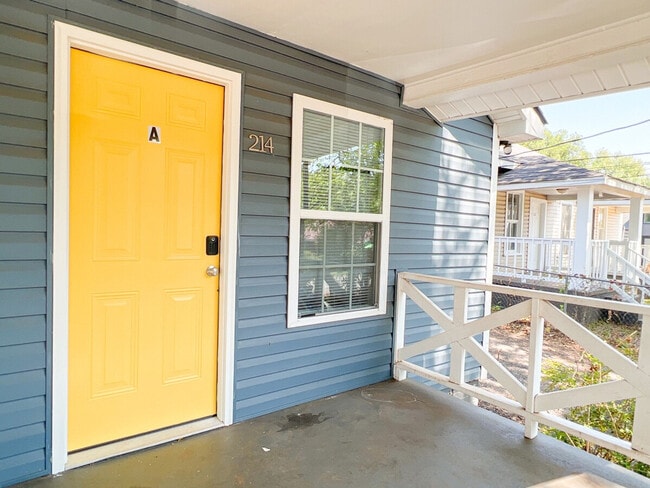 Foto del edificio - 214 McGarity St