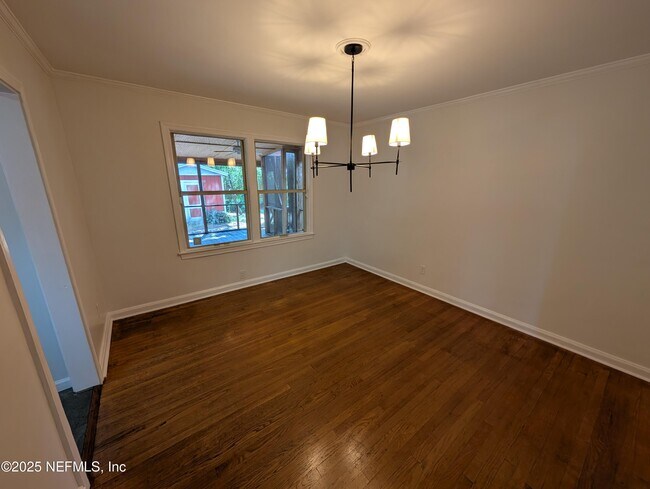 Foto del edificio - 4808 Attleboro St