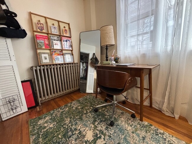 Building Photo - 29 Phillips St