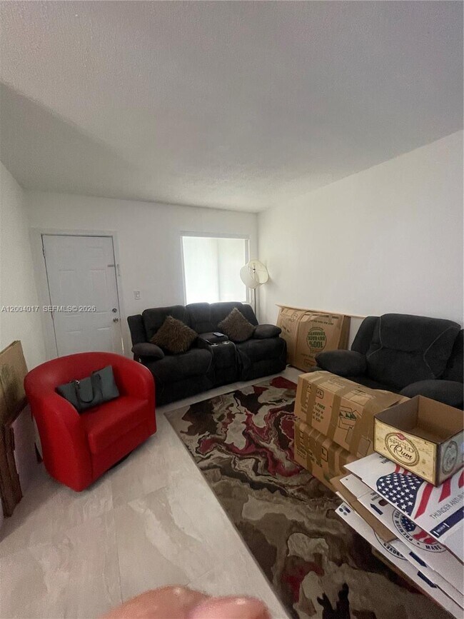 Foto del edificio - 1255 W 49th Pl