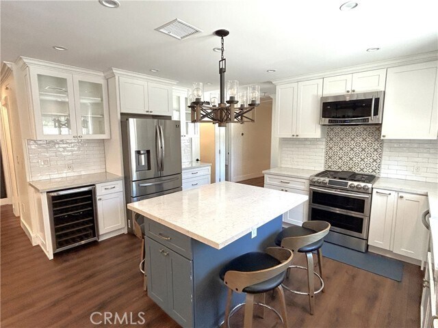 Foto del edificio - 247 W Woodland Oaks Dr