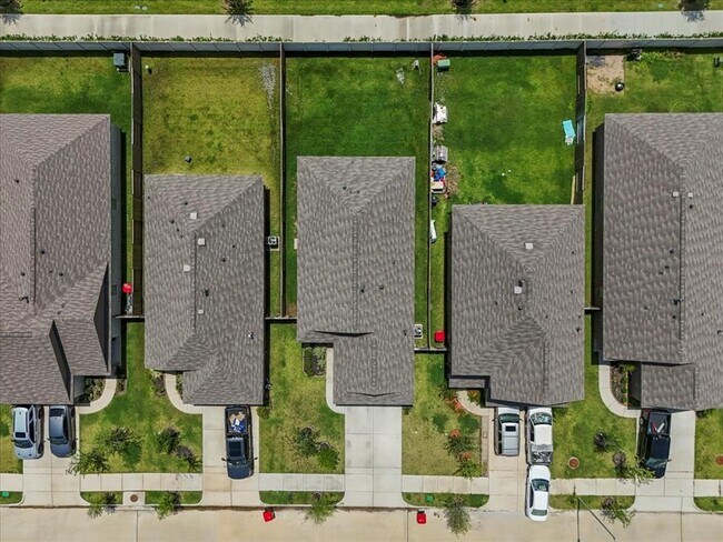 Building Photo - 9043 Estes Lks Dr
