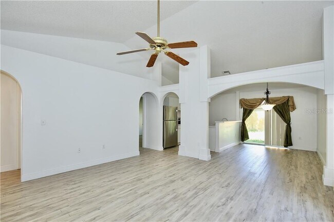 Foto del edificio - 8695 Foley Dr