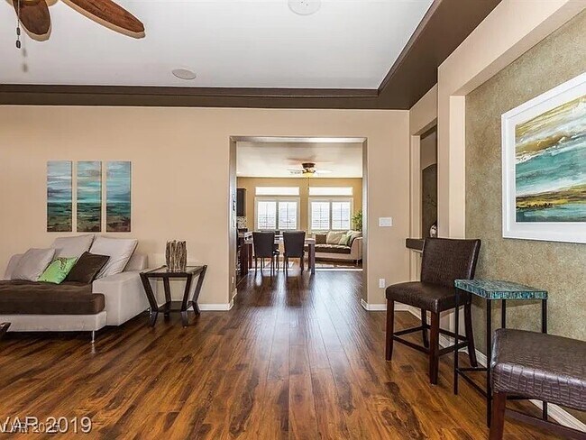 Foto del edificio - 5059 Bonnie Doon Ln